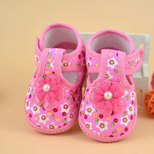 Load image into Gallery viewer, Baby Flower Boots Soft Crib Shoes