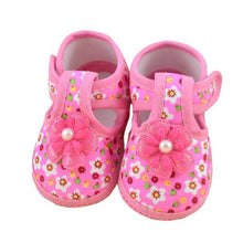 Load image into Gallery viewer, Baby Flower Boots Soft Crib Shoes