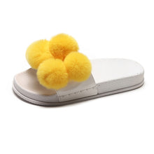 Load image into Gallery viewer, Pom Poms Fur Slippers